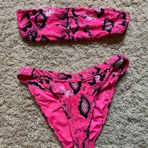 ASOS snakeskin bikini set - size US (small)